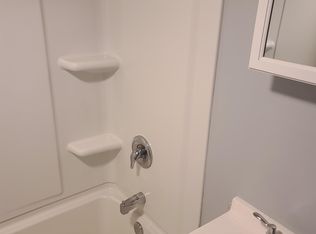 686 W Market St #2A, Akron, OH 44303