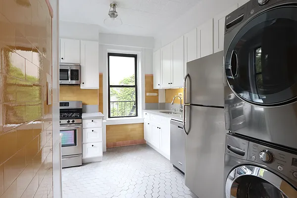 Rented by Douglas Elliman | media 18