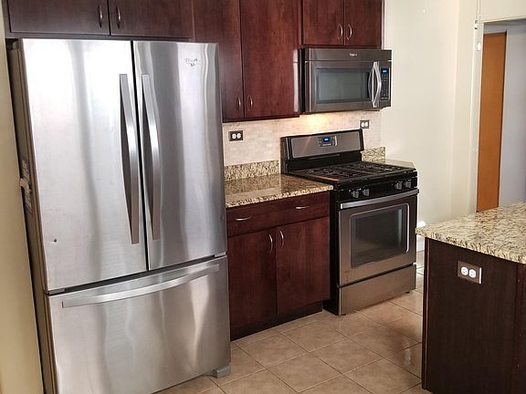 3rd image of 5555 N Mango Ave #1
