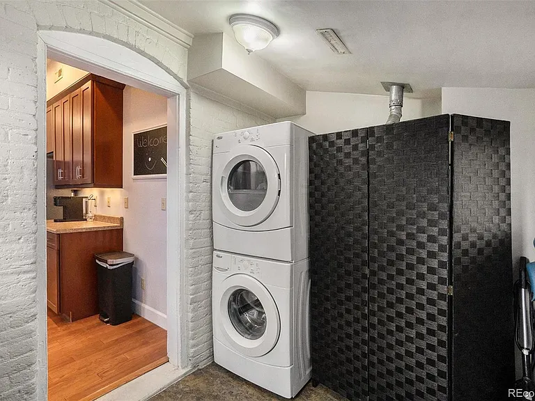 2545 W River Dr — Photo 15