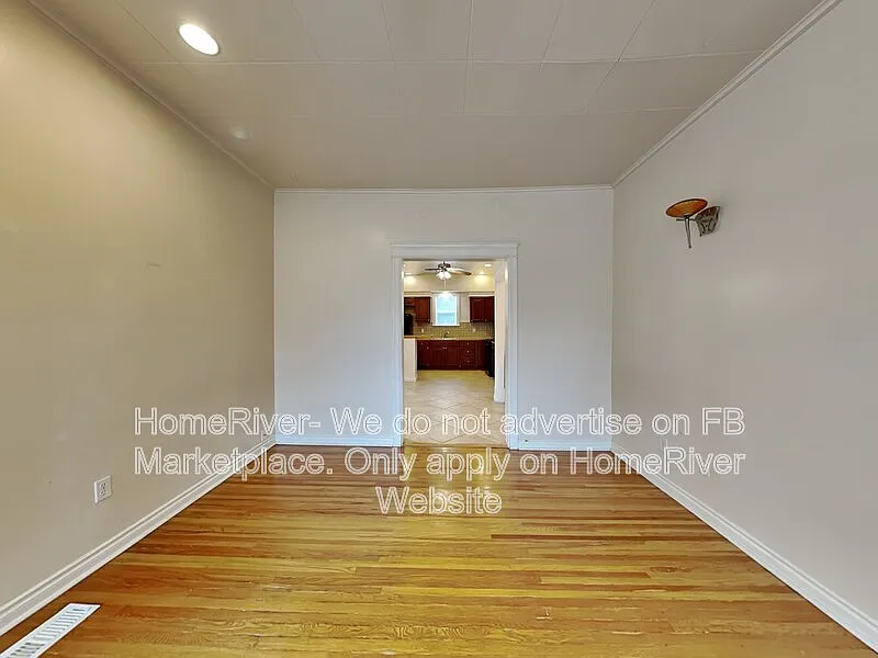 Building Photo - 220 E Ermina Ave #1