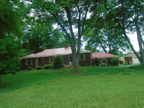 480 Fairview Rd, Chatham, VA 24531