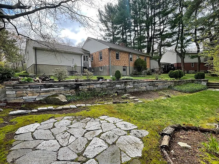 204 Follen Rd — Photo 25