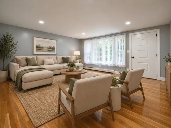 12 Melrose Ave, Dartmouth, MA 02747