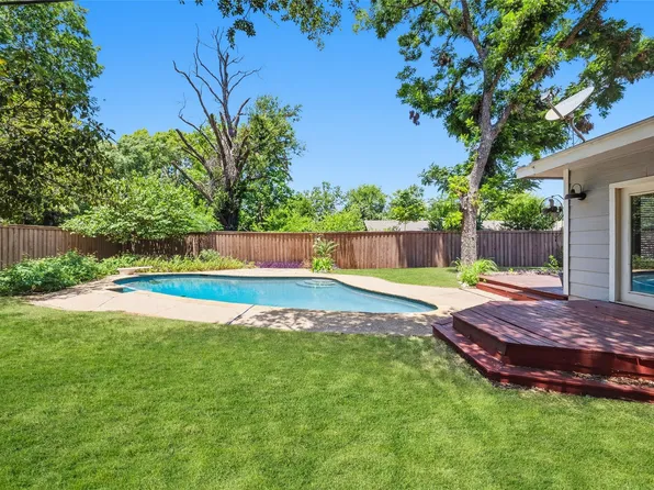 7362 Robinhood Ln, Fort Worth, TX 76112