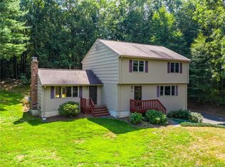 15 Old Barge Rd, Simsbury, CT 06070