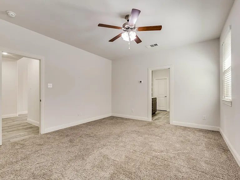 10813 Brownwood Pl — Photo 16