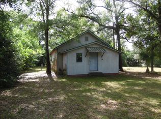 469 12th St, Defuniak Springs, FL 32435