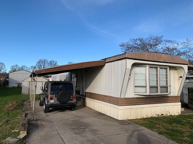 1st image of 21 Jefferson Park