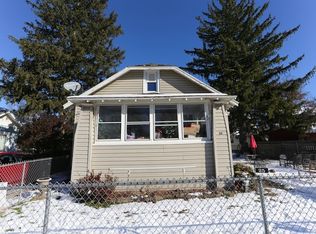 25 Berbay Cir, Springfield, MA 01109