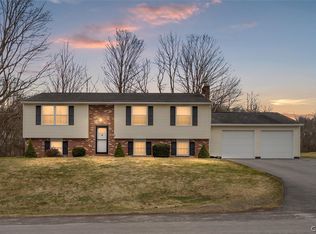 2 Clintonview Rd, New Hartford, NY 13413