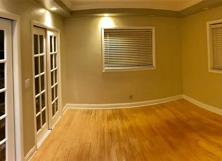 901 NE 3rd St #101 — Photo 4