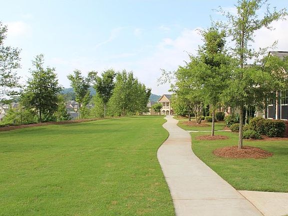 4th image of 409 Parkstone Dr