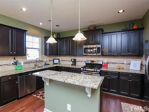 54 Genoa Ln — Photo 6