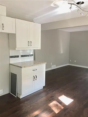 4 Bed 2 Bath House for Rent East Edmonton Utilities Included — Photo 3