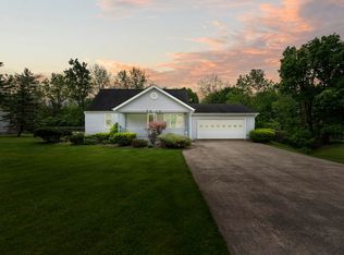 7616 Hosler Rd, Leo, IN 46765