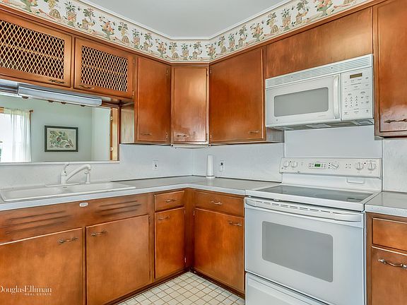 5th image of 1763 Northville Tpke