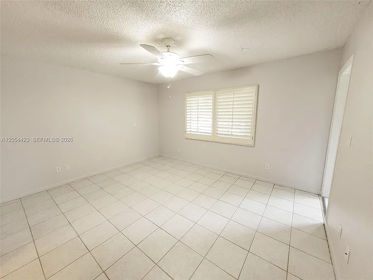 7523 Greenlake Way #C — Photo 14