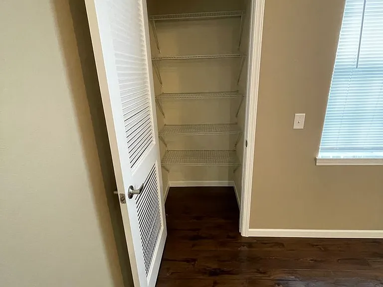Grasslands Apartments — Photo 37