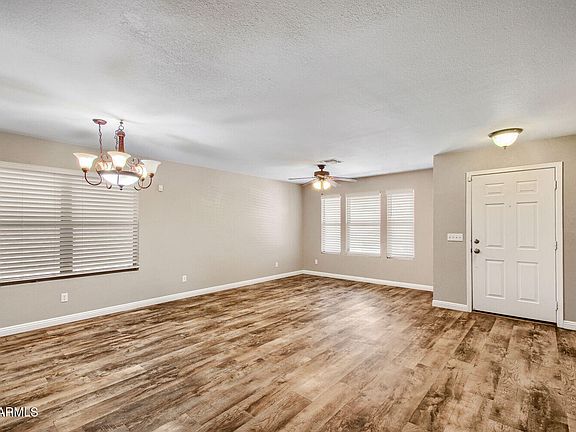 3rd image of 517 W PALO VERDE Street