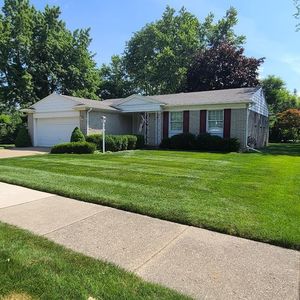 15256 Inbrook Dr, Plymouth, MI, 48170