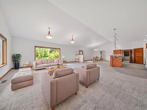 3rd image of 1264 Ivan Ln