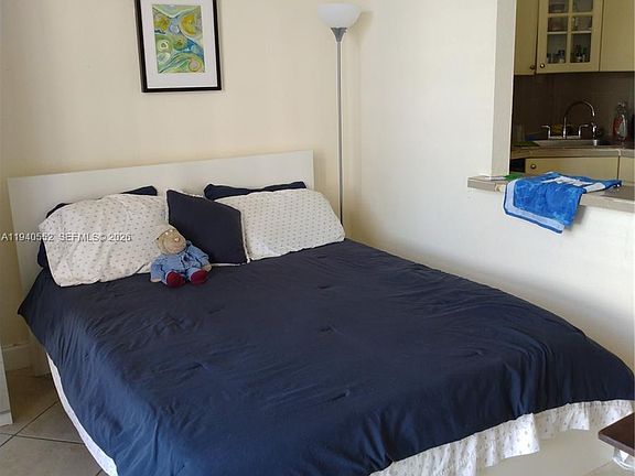 5th image of 700 Biltmore Way APT 216