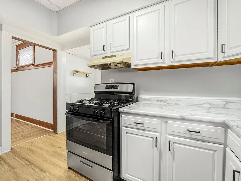 2118 Webster St — Photo 21