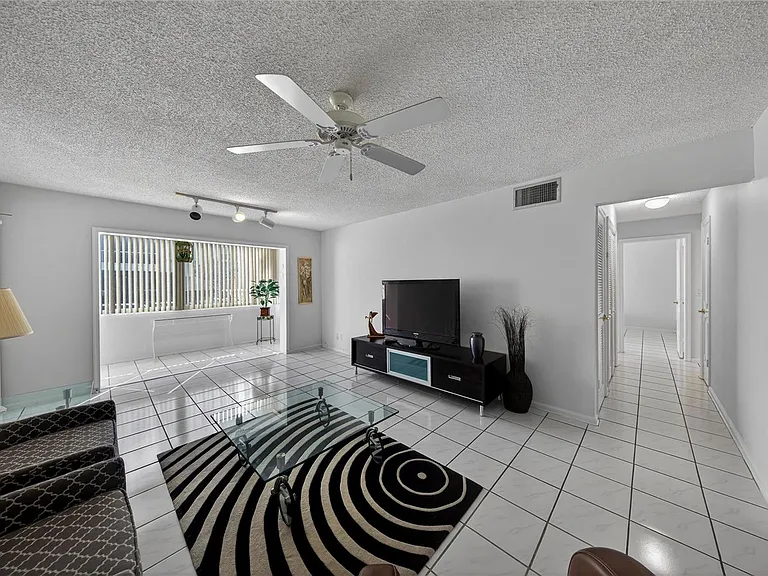 6253 Bay Club Dr #1 — Photo 5