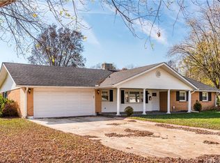 20 Bristol Dr, Dayton, OH 45458