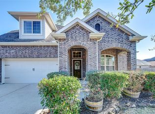 6806 Hunters Creek Ln, Baytown, TX 77521