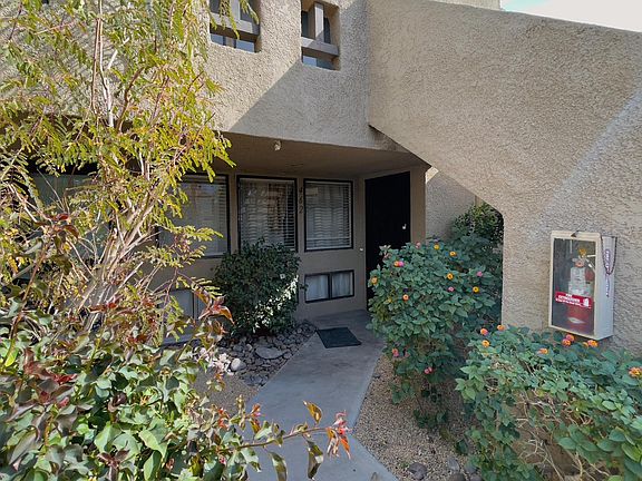 3rd image of 462 W Bradshaw Ln #21