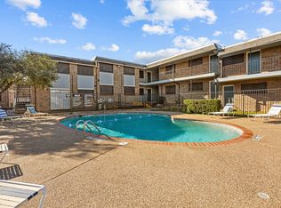 Oakwood, Dallas, TX 75211