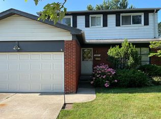 14571 Ludlow Ave, Oak Park, MI 48237
