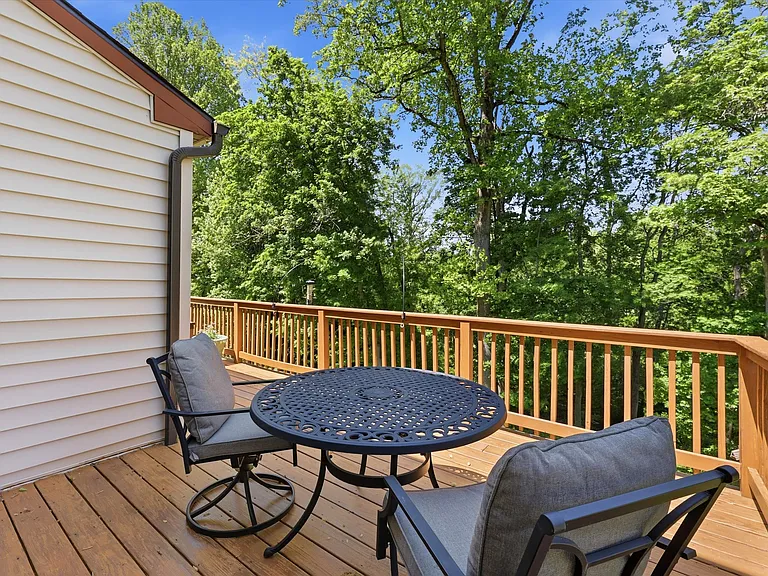 615 W Rosedale Ave — Photo 12