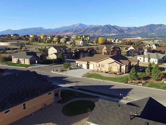 Stone Crossing neighborhood