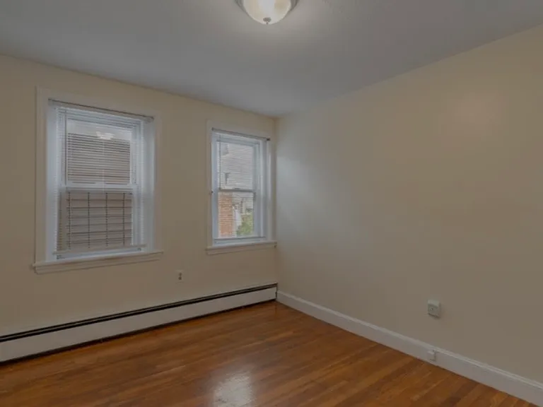 132 Emerson St #33 — Photo 4