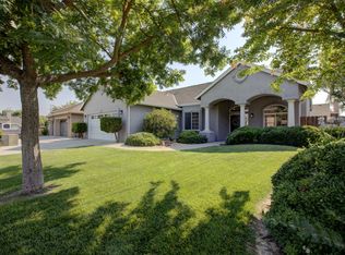 1704 Nutshell Ct, Hughson, CA 95326