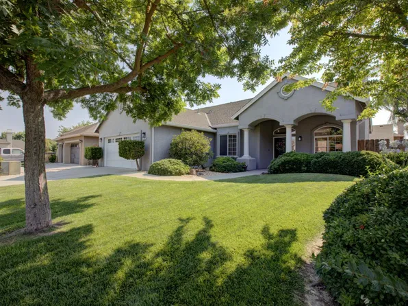 1704 Nutshell Ct, Hughson, CA 95326