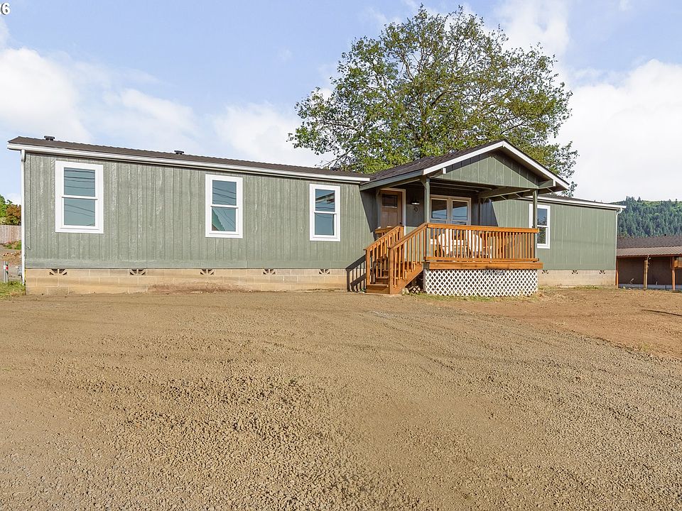 1st image of 70 SE Darrell Ave