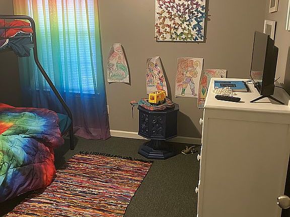 2nd bedroom