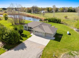 5548 Oak Orchard Rd, Abrams, WI 54101