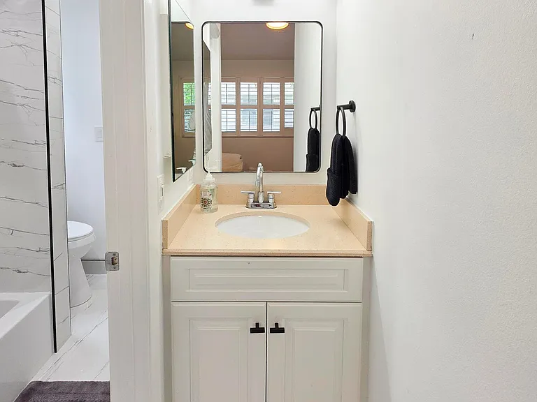 1877 NE 15th Ave #1877 — Photo 21
