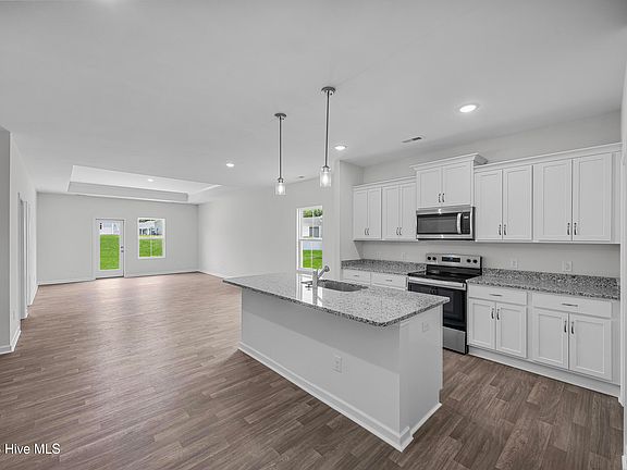 4th image of 850 Parkway Road #188