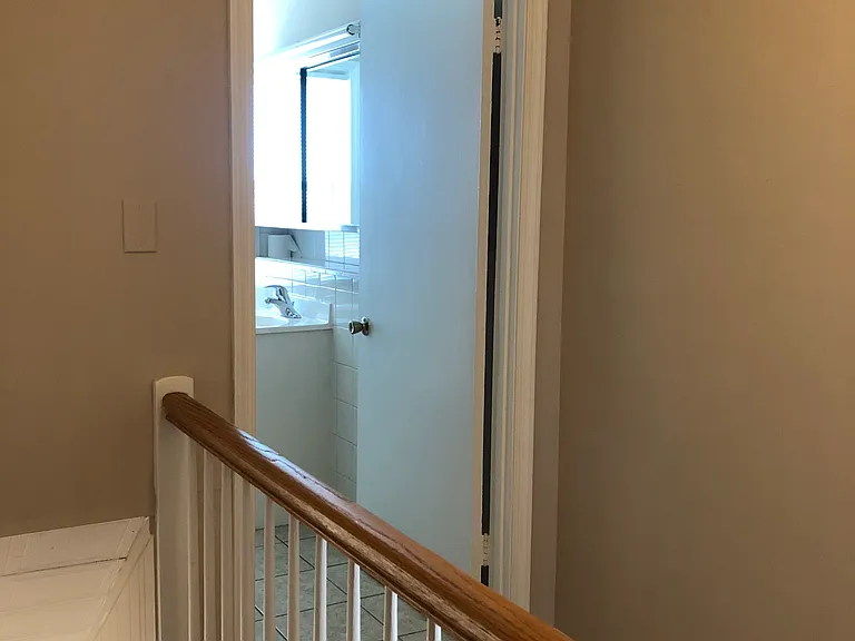 1760 Langport Ave — Photo 11