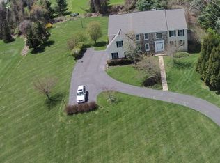 7 Springlea Ln, Chester Springs, PA 19425