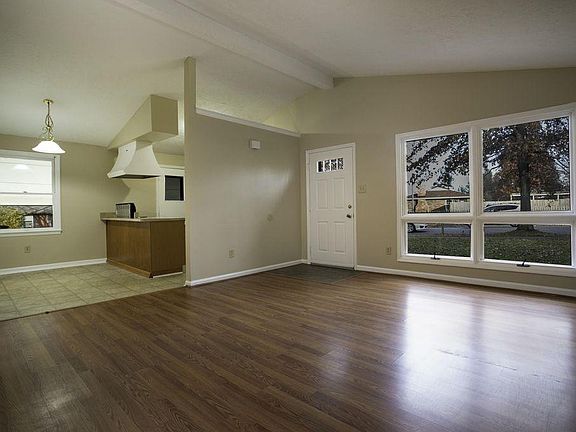 4th image of 3301 Kenesaw Dr
