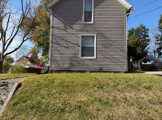 20 23rd St NW, Barberton, OH 44203