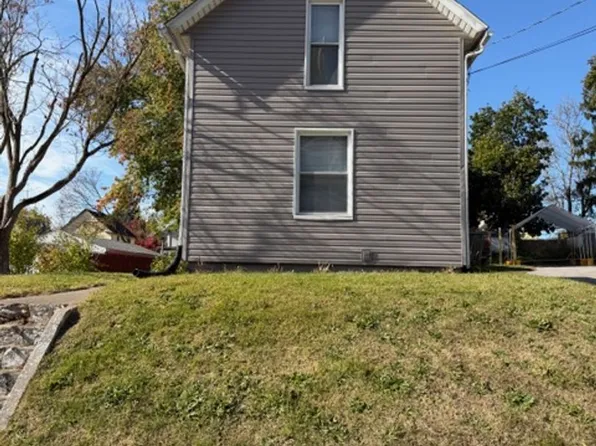20 23rd St NW, Barberton, OH 44203