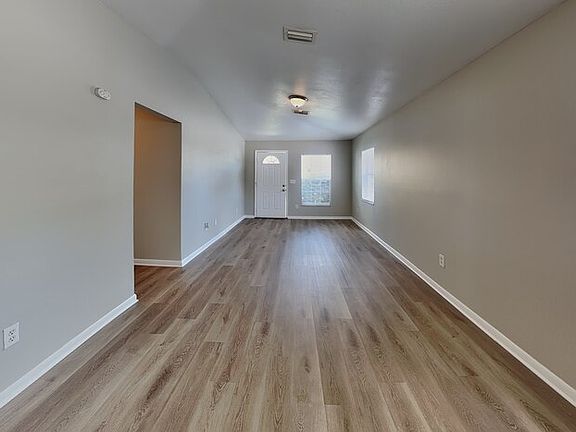 3rd image of 1003 June St